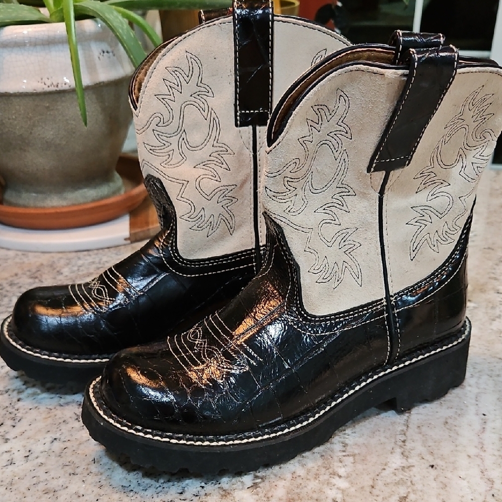 Ariat Fatbaby Black and Cream Western Boots Size 8B